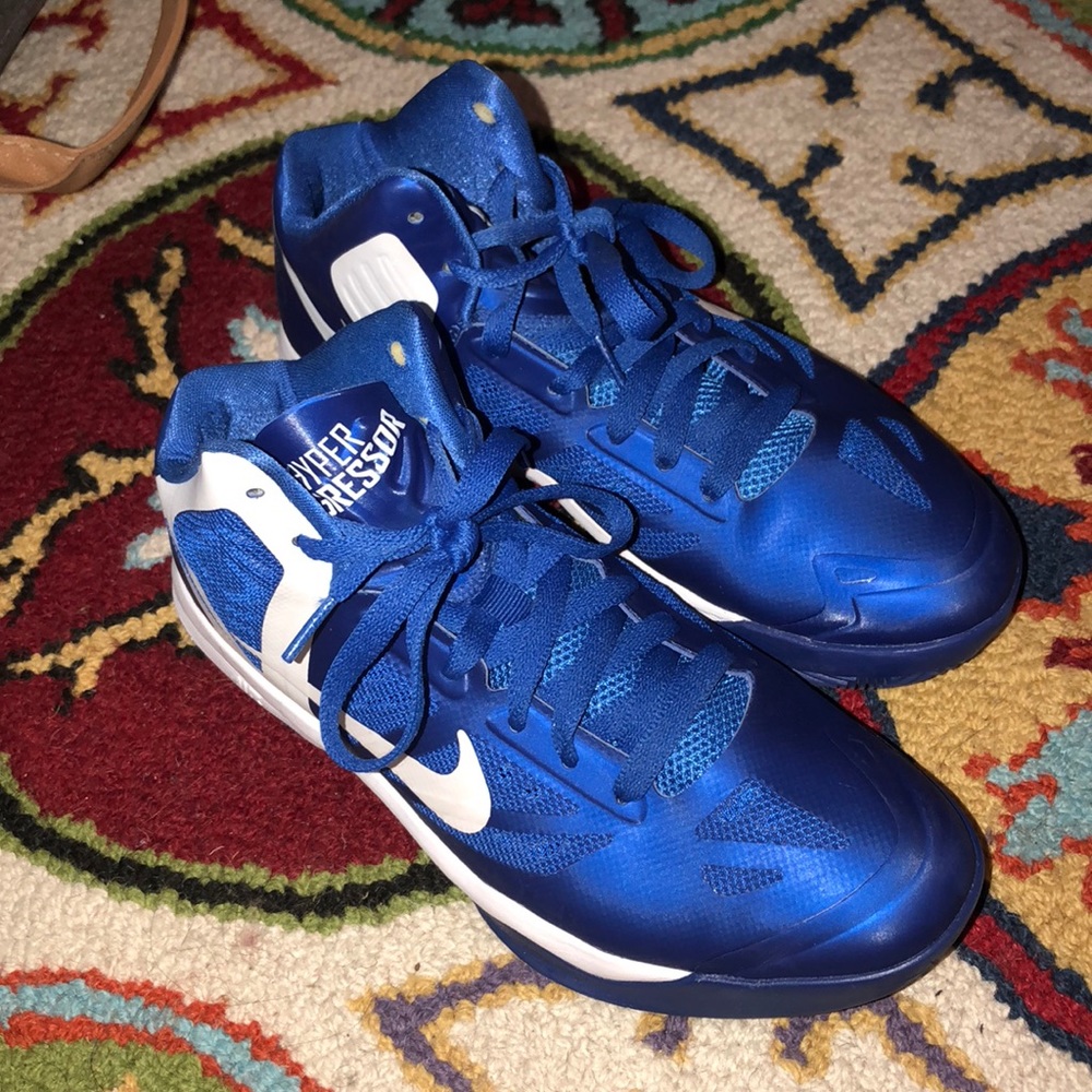 Nike women basketball shoes